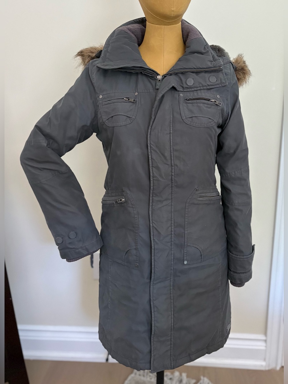 ARITZIA TNA Women's Grey Verbier Hooded Long Trench Coat with Faux Fur Trim (XS) - Picture 2 of 12